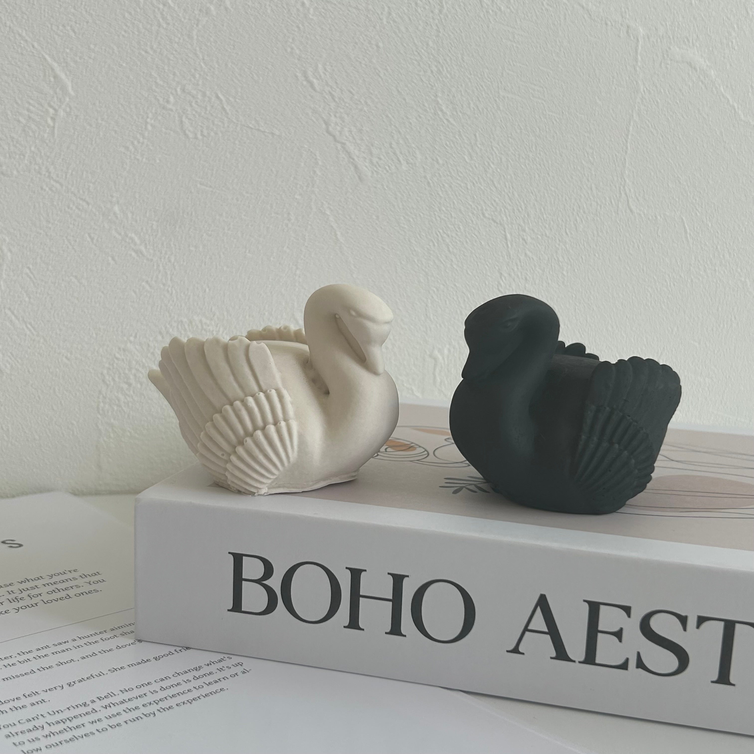 BLACK SWAN – Shoe Spring HOME